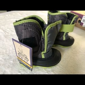 Boys Kamik winter boots